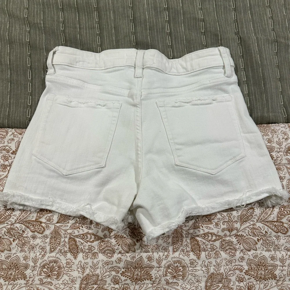Vervet Women's White Denim Shorts